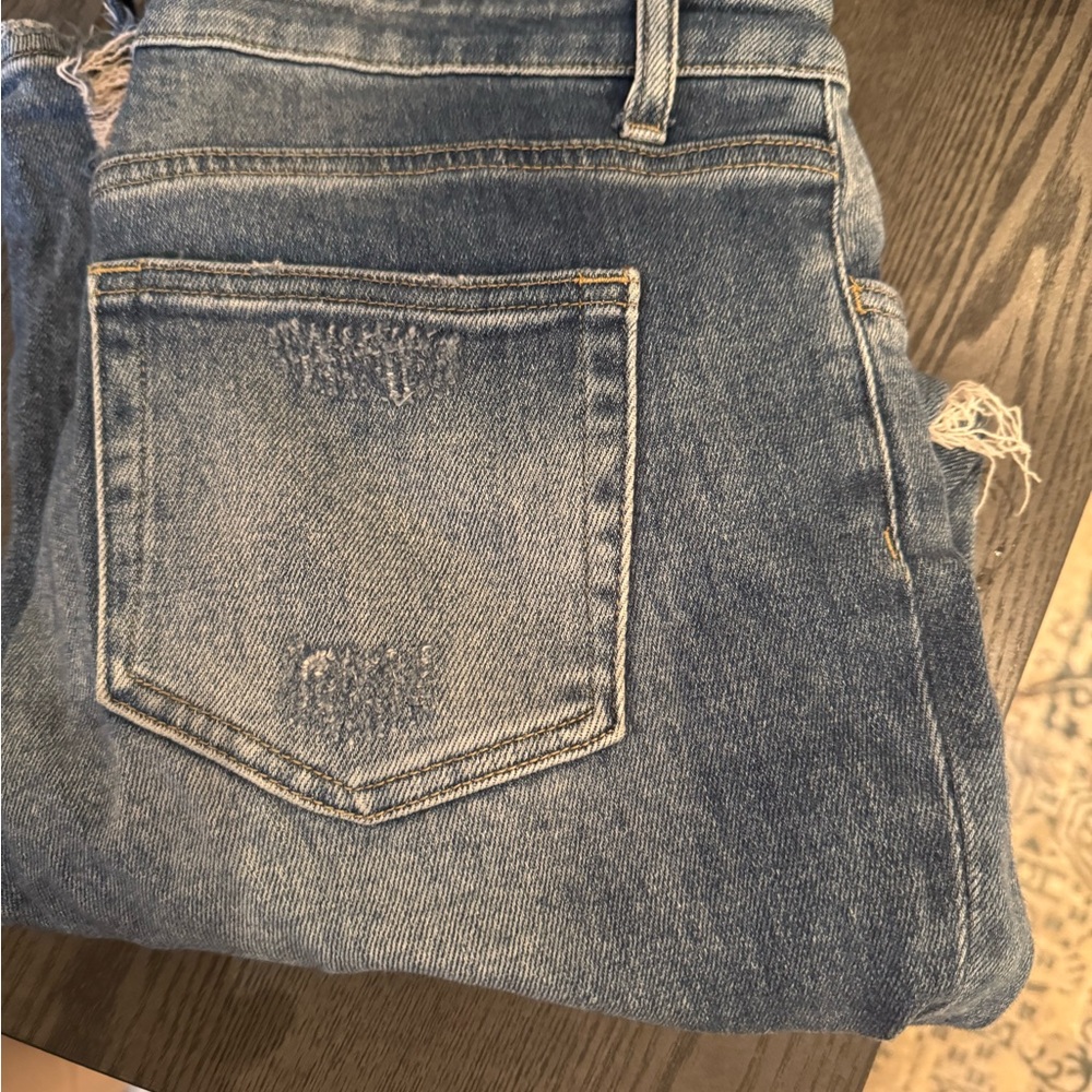 Altered state jeans size 28. Distressed denim